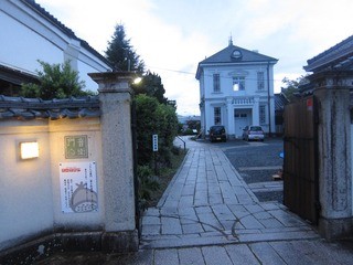 仏蘭西焼菓子調進所 足立音衛門 - 広い敷地に大正時代に建てられた洋館もある