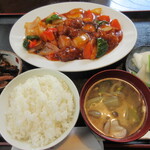 食彩 花水木 - (A)酢豚定食　1,000円