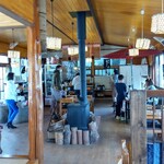 しげの屋 - 店内に薪ストーブがあります
