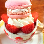 Le Lis - いちごパフェ