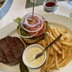 37 Steakhouse & Bar - クラシックバーガー