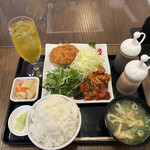 わ楽 - メカジキのトマトガーリック煮こみ&サーモンメンチ 1,200円税込　R4.3.21