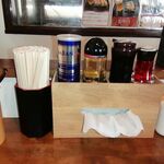 麺処さとう - 調味料類