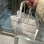 銀座 大石 - 帰り雨が降ってて、これでよかったらって大将…じゃないシェフが傘くれた( ﾟஇ‸இﾟ+)ﾟ優しい( ﾟஇ‸இﾟ+)ﾟ