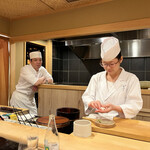 鮨 むらやま - もはや娘を見守る父親(*´˘`*)ほっこり♡