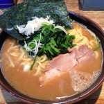 Yokohama Iekei Samurai - 都内で数少ない本格的な家系が食べられるお店！