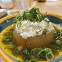 おでん 鈴 - おでん大根。おぼろ昆布が良い仕事してます