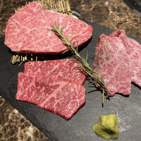 赤身肉の盛り合わせ（3種盛り） / Assort of 3 Different Loan Meat