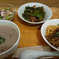 南青山エッセンス - 