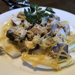 コリス - 牛タンとブルーチーズ、チコリ