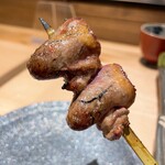 焼鳥 空 - 名古屋コーチン焼鳥 五本セット 1450円
      丸ハツ