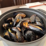 NEMOTO.LABO - ムール貝の白ワイン蒸し レモングラスのアロマ