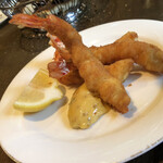 コリス - エビフライ
      尻尾までサクサクと