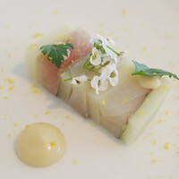 MAISON MARUNOUCHI - 桜アフタヌーンティー(8223円)の鯵とじゃがいものテリーヌ アンチョビソース