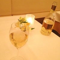 クラシコ・クッチーナ・イタリアーナ - 今日は妻の誕生日。
                お酒入って会話がもりあがります。