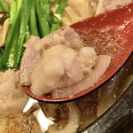Udon Resutoran Henkotsu - 脂がぷるぷるでとても美味いもつです。