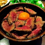 肉友 - ローストビーフ丼