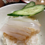 函館朝市 味の一番 - 熱々のご飯と一緒にいただきます。
