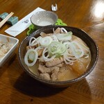 小料理 磯 - もつ煮