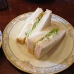 茶房万葉人 - モーニングの日替わりサンドイッチ