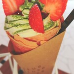 クレープアンドカフェ ヴァーチュ - 2022.3(ミニクレープの日やクリームナッツと違う日) 苺の抹茶ティラミス(￥690)。暫くはこちらの口コミに写真を追加しますね！