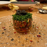 山形牛と日向夏のタルタルステーキ ベルーガ添え