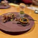 Spice&Dining KALA - エスプリ（エスカルゴ・パニプリ）
      ソフトシェルクラブとスパイシーワカモレ