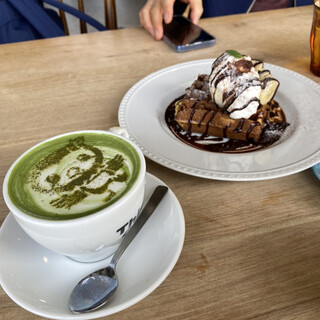 ディスイズカフェ_0