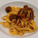 La Stalla - タリアテッレ　茨城産梅山豚を香味野菜とトマトで丸1日煮こんだラグー