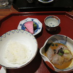 徳うち山 - 鯛茶漬け全景