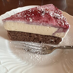 カフェ・フィユ・ドゥ・ヴァンサンヌ - フロマージュ(*´﹃｀*)レアーチーズケーキよりも美味しかった