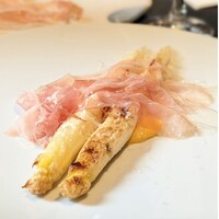 ラ・ボンヌターブル - 