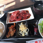 Bichou shichirin yakiniku gyuukura - ロース定食