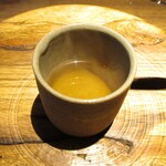 yokoyama - オレンジの皮を入れた烏龍茶