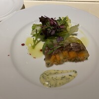 マンジャーモ - 