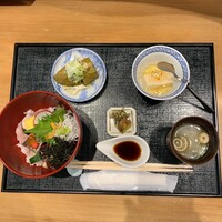 お料理 とみやま - 海鮮丼御膳（ランチ）