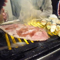 焼肉グレート 宇都宮駅前店 - すき焼き調理中