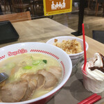 Sugakiya - 肉入りラーメンのかやくご飯、デザートセット