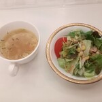 カフェ＆レストラン レインボー - スープ＆サラダセット￥350