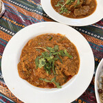 パミールマート レストラン & ハラルフード  - チキンカラヒ