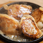 餃子のたっちゃん - メイン写真: