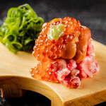 Kuzushi Sushi with Japanese black beef and sea urchin salmon roe