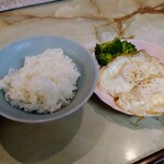 お食事処 丘 - 令和4年3月 ランチタイム
昼定食
目玉焼き＋焚き物＋ご飯＋漬けもの 600円