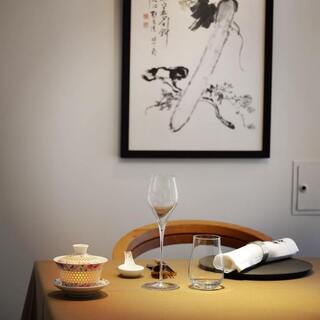 完全個室のプライベートレストランでお忍び会食