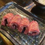 焼肉 結 - 極厚タン❗️サクサクで脂も申し分無し❗️