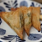 ギリシャ料理 taverna ミリュウ - カニ、ほうれん草のパイ