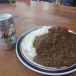 獅子越荘 - 缶ビールと大きさを比較