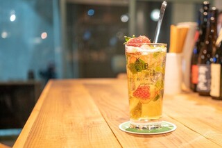 Meshi Nomi Pa Ra Ke Bi Wan - KB1オリジナルドリンク　季節のフレッシュフルーツの緑茶モヒート
