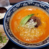 中国料理 吉珍樓 ルーセントタワー店 - 担々麺