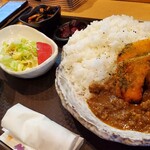 鉄板居酒屋OHANA - たまに？ある？裏メニューのカレー！